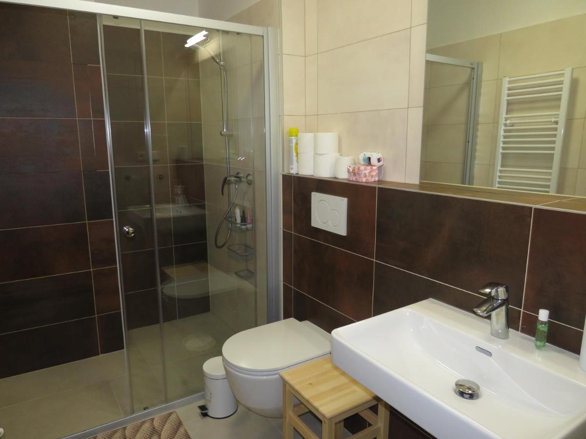 Apartman Honey Dolna Morawa Zewnętrze zdjęcie